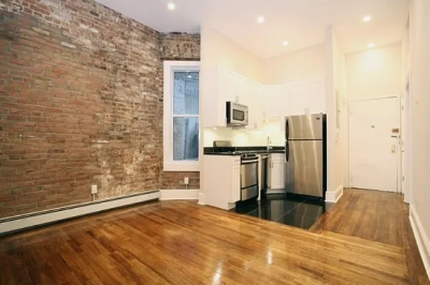 Rented by Citi Habitats | media 75