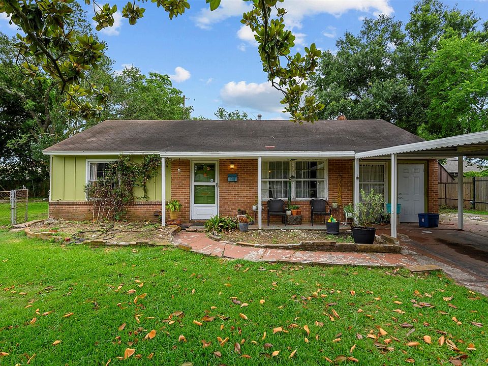 1st image of 7486 Lakehurst Dr