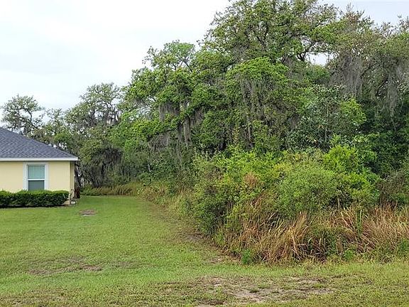 5th image of Spruce Rd Lot 2