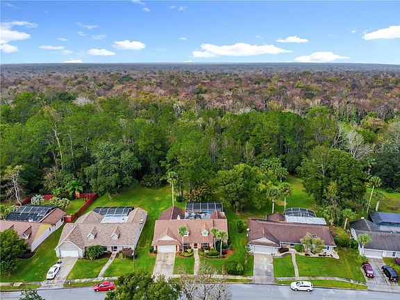 2nd image of 820 Riverbend Blvd