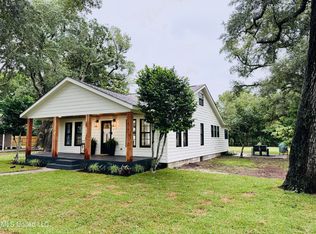 219 24th St, Gulfport, MS 39507