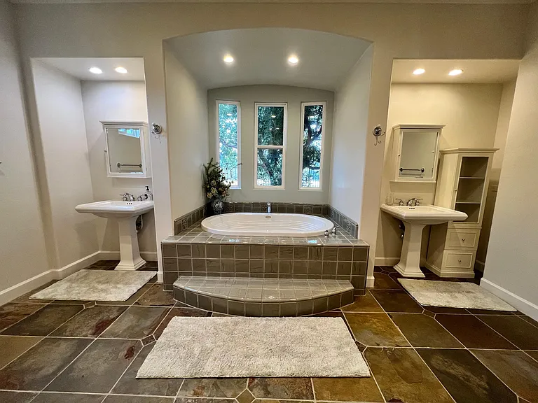 Bernardo Lakes Dr — Photo 9