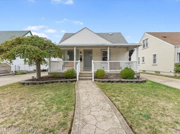 3890 22nd St, Wyandotte, MI 48192