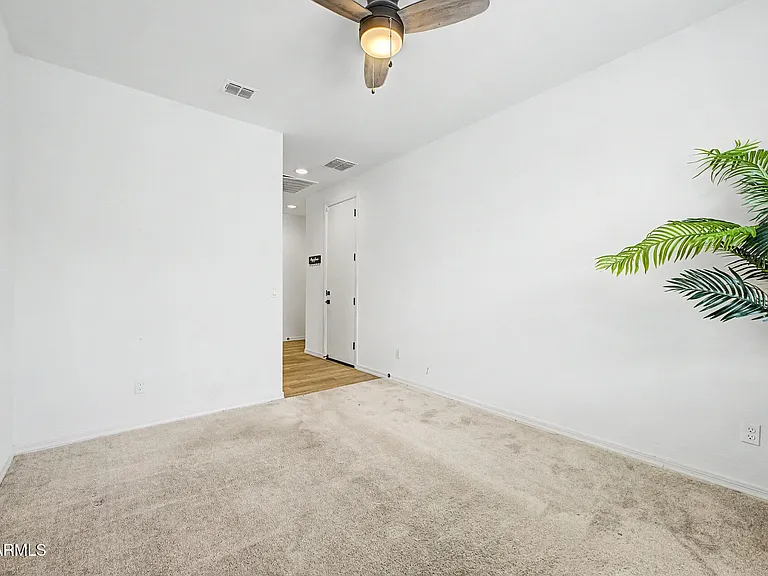 35948 W Santa Monica Ave — Photo 28