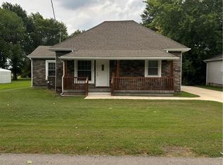 412 N 1st St, Arma, KS 66712