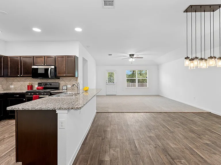 19304 Great Falls Dr — Photo 15
