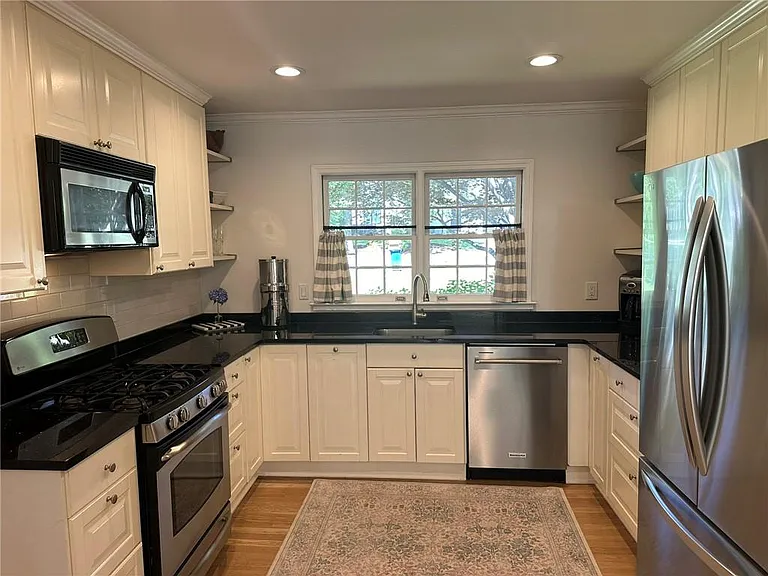 2497 Thompson Rd — Photo 9