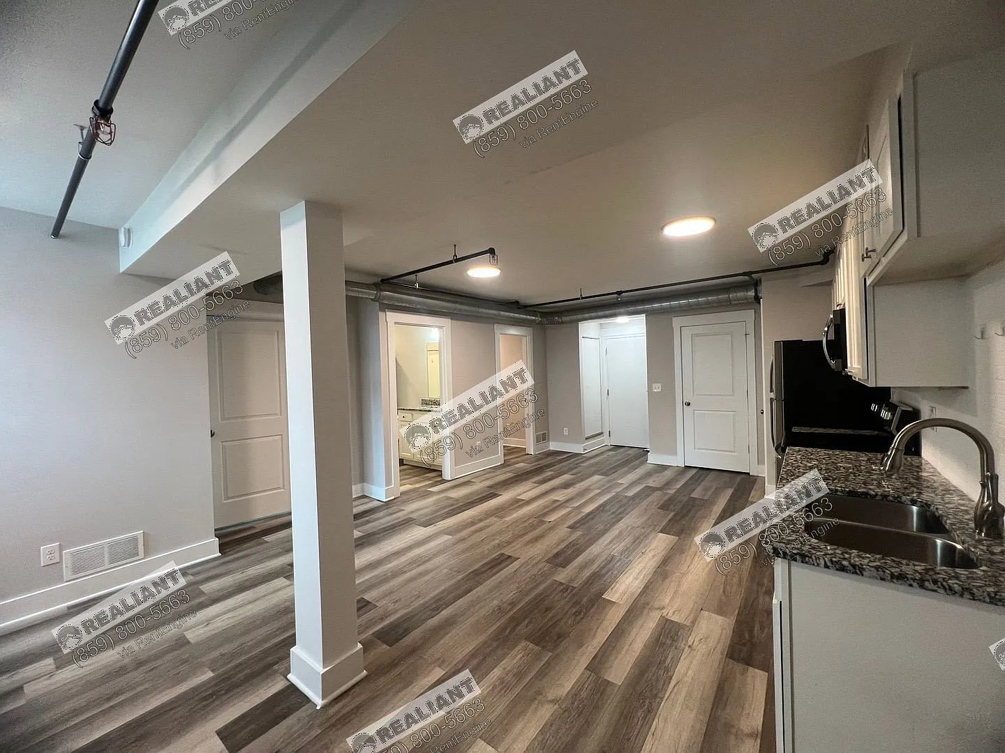 1 bed, 1.0 bath, $995 — Photo 2
