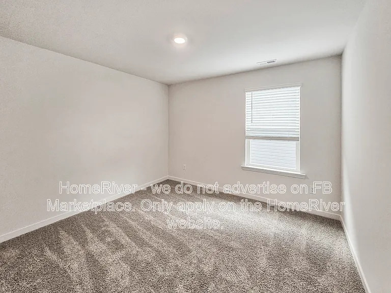 651 13th Avenue Dr NE — Photo 18