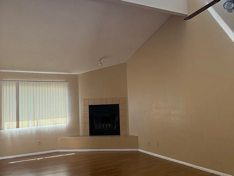 5223 W Myrtle Ave #106 — Photo 20