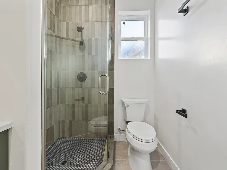 5012 P St — Photo 9