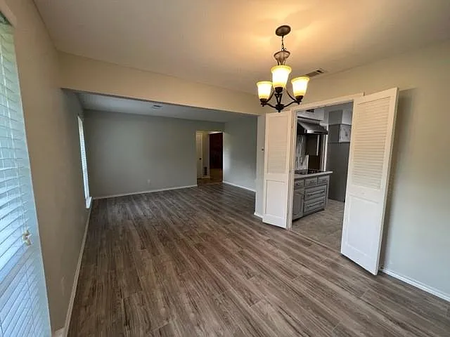 507 S Grove Rd — Photo 4