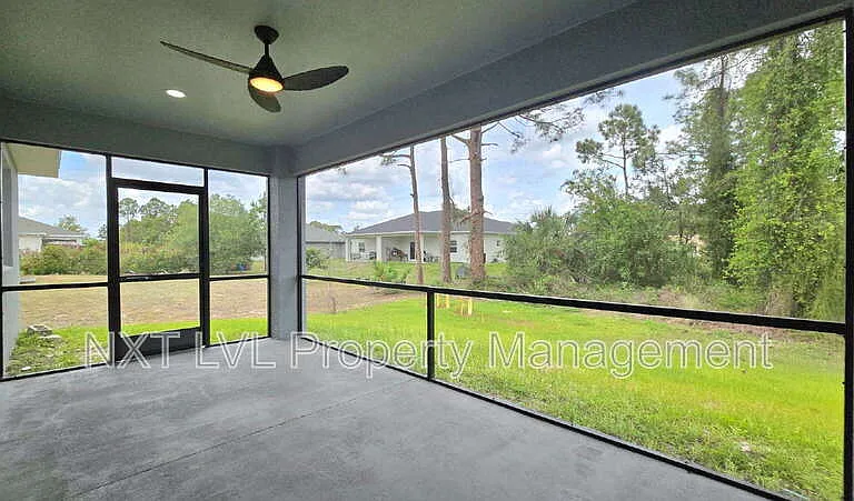 5050 Jones Dr — Photo 17