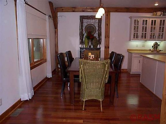 4th image of 108 Loraine Dr