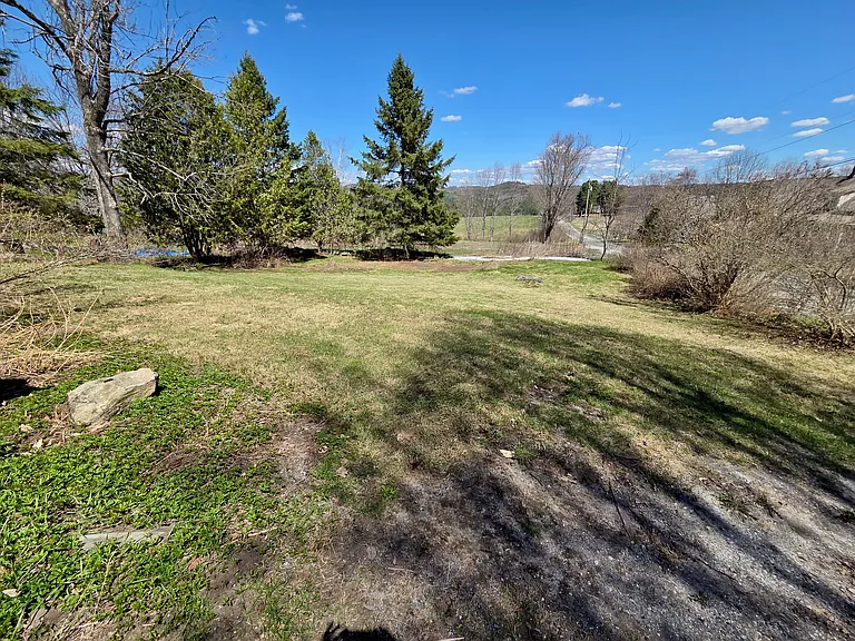 33 Old Cemetery Rd — Photo 20