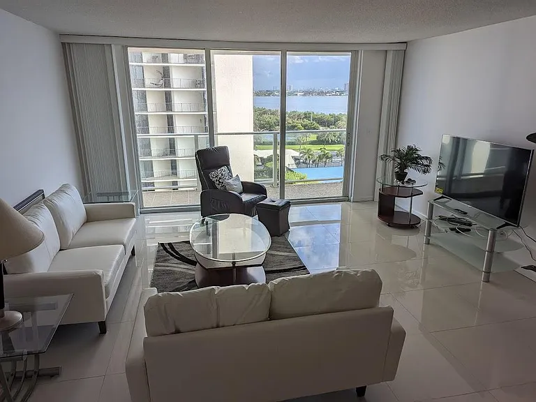 5440 N Ocean Dr #705 — Photo 5