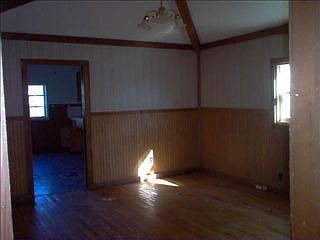 2nd image of 566 W Taylor St