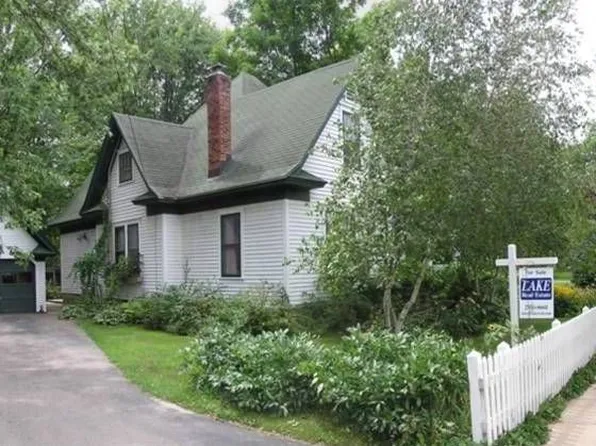 565 South St, Green Lake, WI 54941