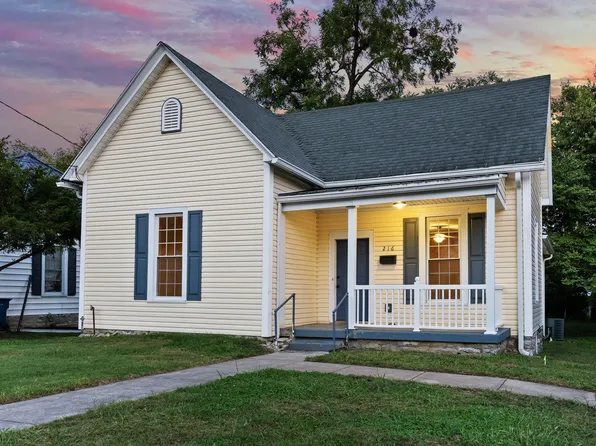 216 N 2nd St, Danville, KY 40422