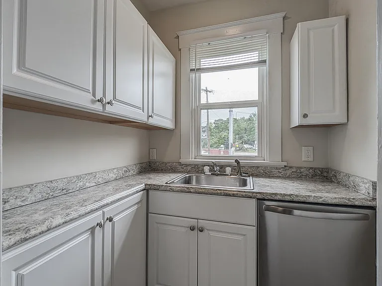 3 Levassor Pl — Photo 15