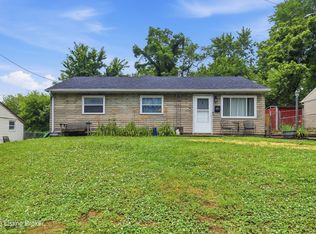 4711 Seville Dr, Louisville, KY 40272