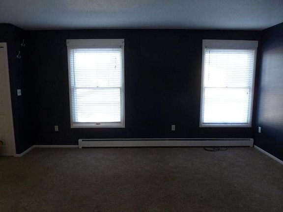 4th image of 115 Canterbury Ln