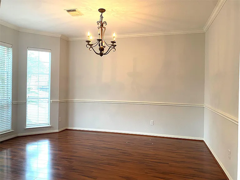 10231 Turrett Point Ln — Photo 3