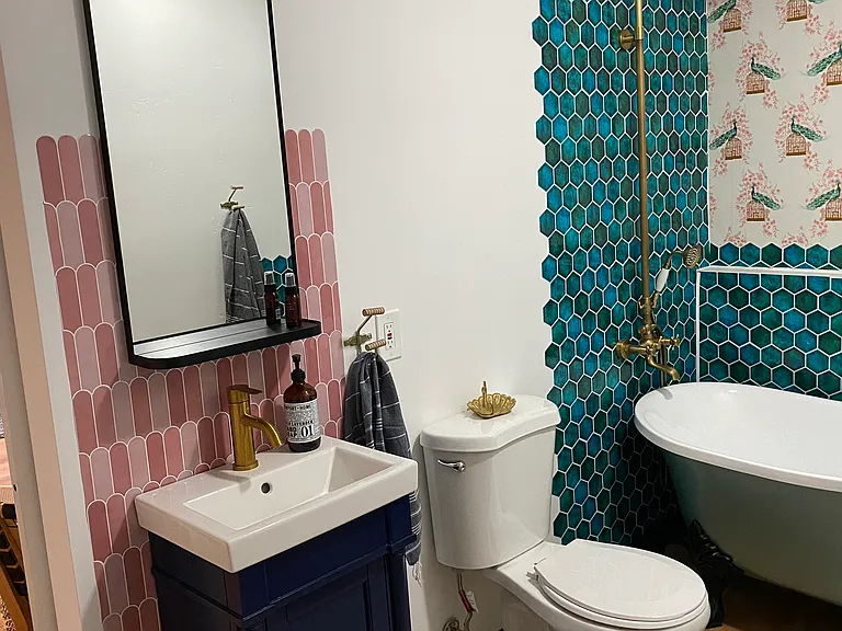 Friends Way — Photo 3