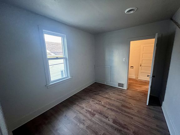 3rd image of 614A N 13th St