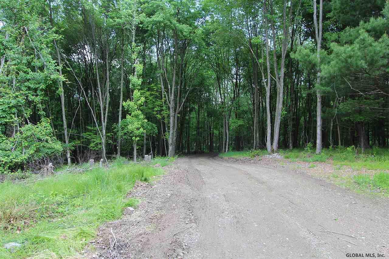 2nd image of 297 PUMPKIN HOLLOW Road