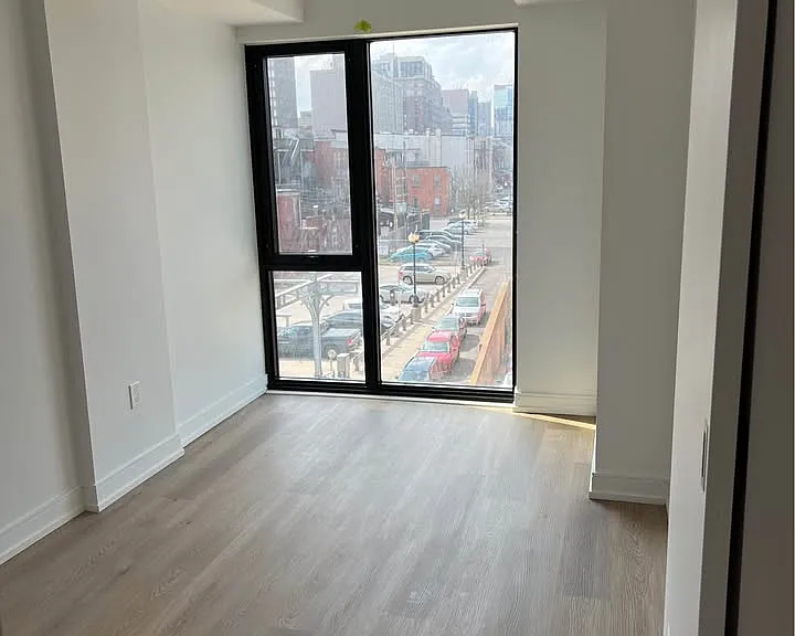 1 Jarvis St — Photo 4