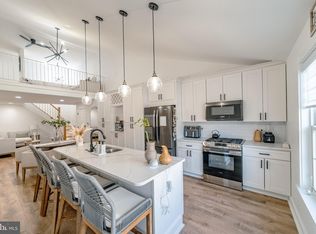 9210 Azure Ct APT 201, Manassas, VA 20110