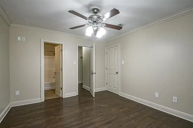 2725 Varnado St — Photo 13