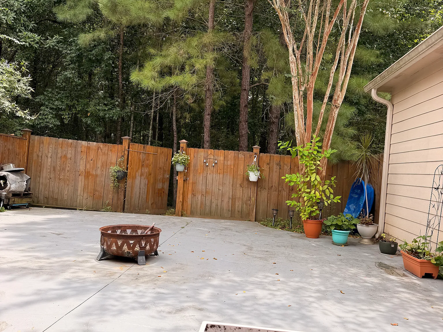 3 bed, 2.5 bath, 1640 sqft, $1,950 — Photo 3