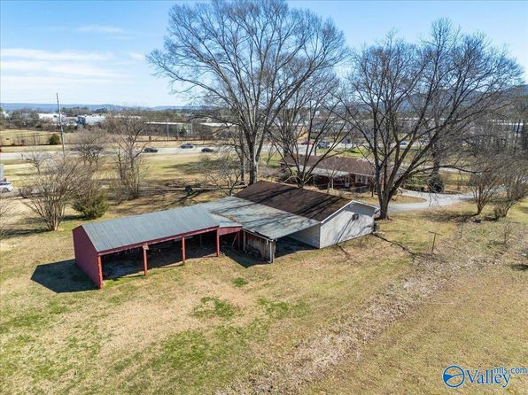 929 Chase Rd, Huntsville, AL 35811