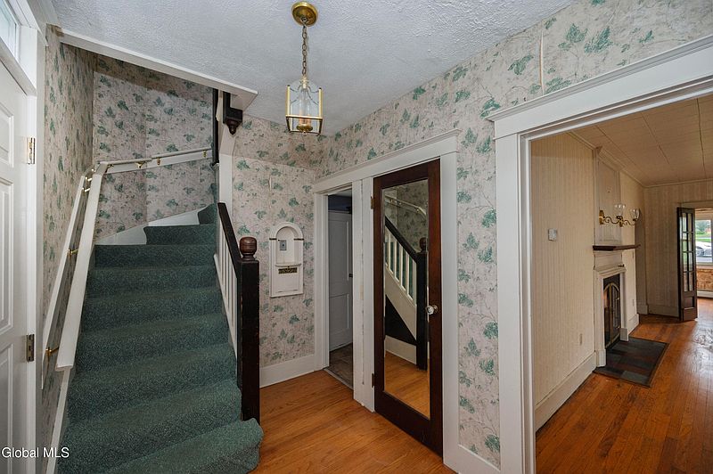 5th image of 1670 Wendell Avenue
