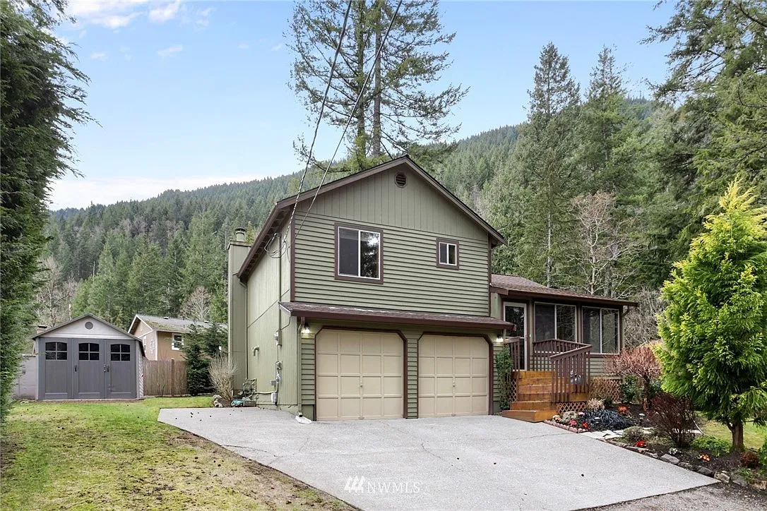 3 bed, 1400 sqft, $3,600 — Photo 1