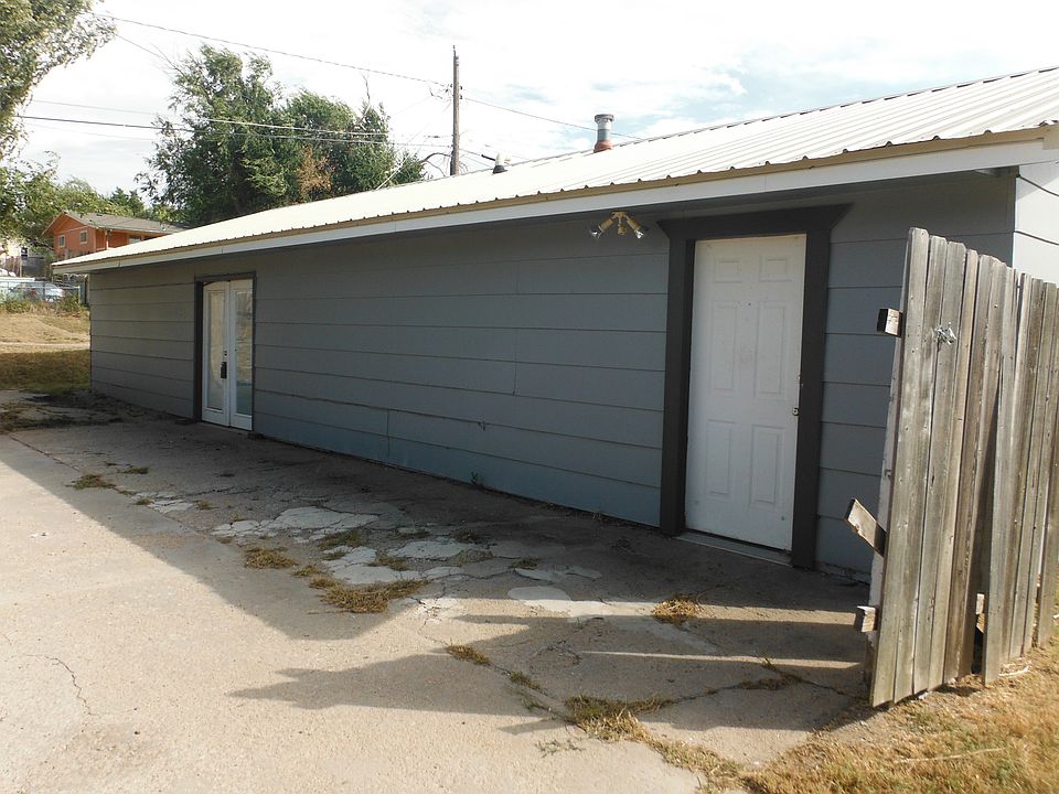 1st image of 828 Johnson Ave