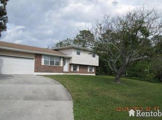 917 SE Montrose Ave, Port Saint Lucie, FL 34983