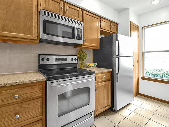 5th image of 1222 Rivercrest Dr S Unit D