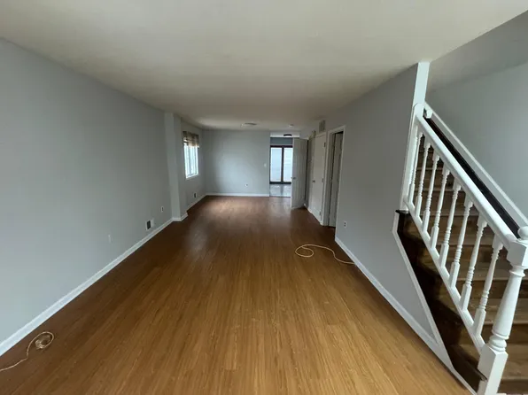 160 Reid Ave, Staten Island, NY 10305