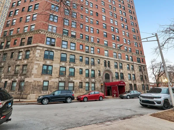 4940 S East End Ave APT 10C, Chicago, IL 60615