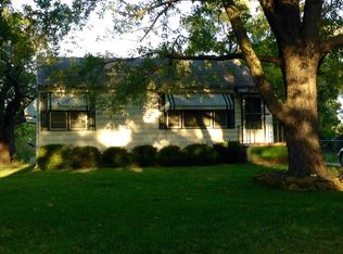 2323 SE Pennsylvania Ave, Topeka, KS 66605