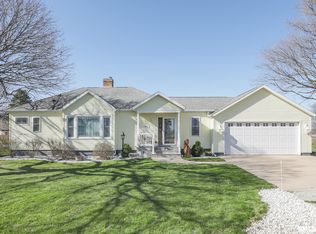 301 E Center Ave, Rio, IL 61472