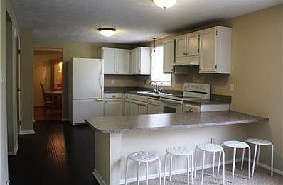 5th image of 9105 Thrushwood Ct