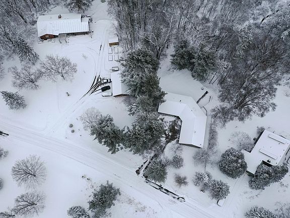 5th image of W10439 880th Ave