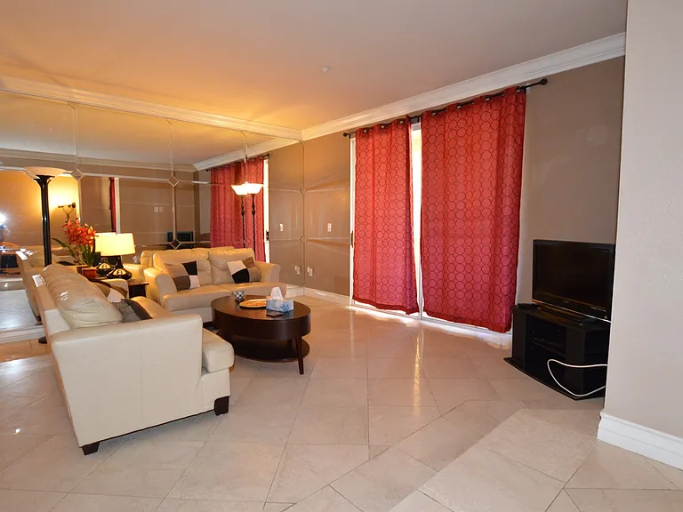 230 E Flamingo Rd #137 — Photo 2