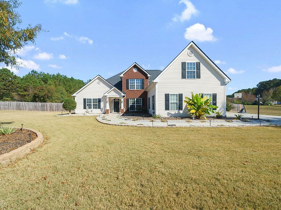 1st image of 799 Winding Grove Ln