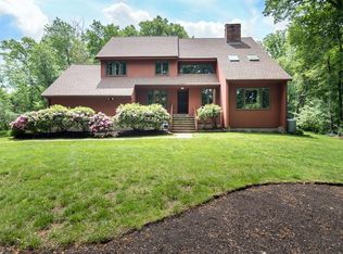 15 Greenbriar Cir, Andover, MA 01810
