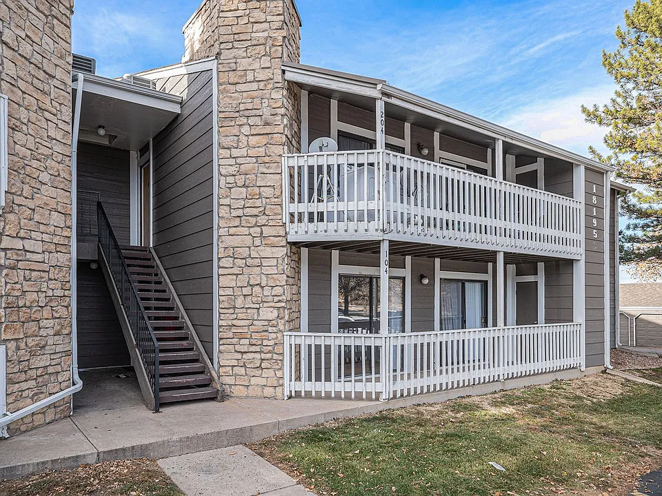 18195 E Ohio Ave #104